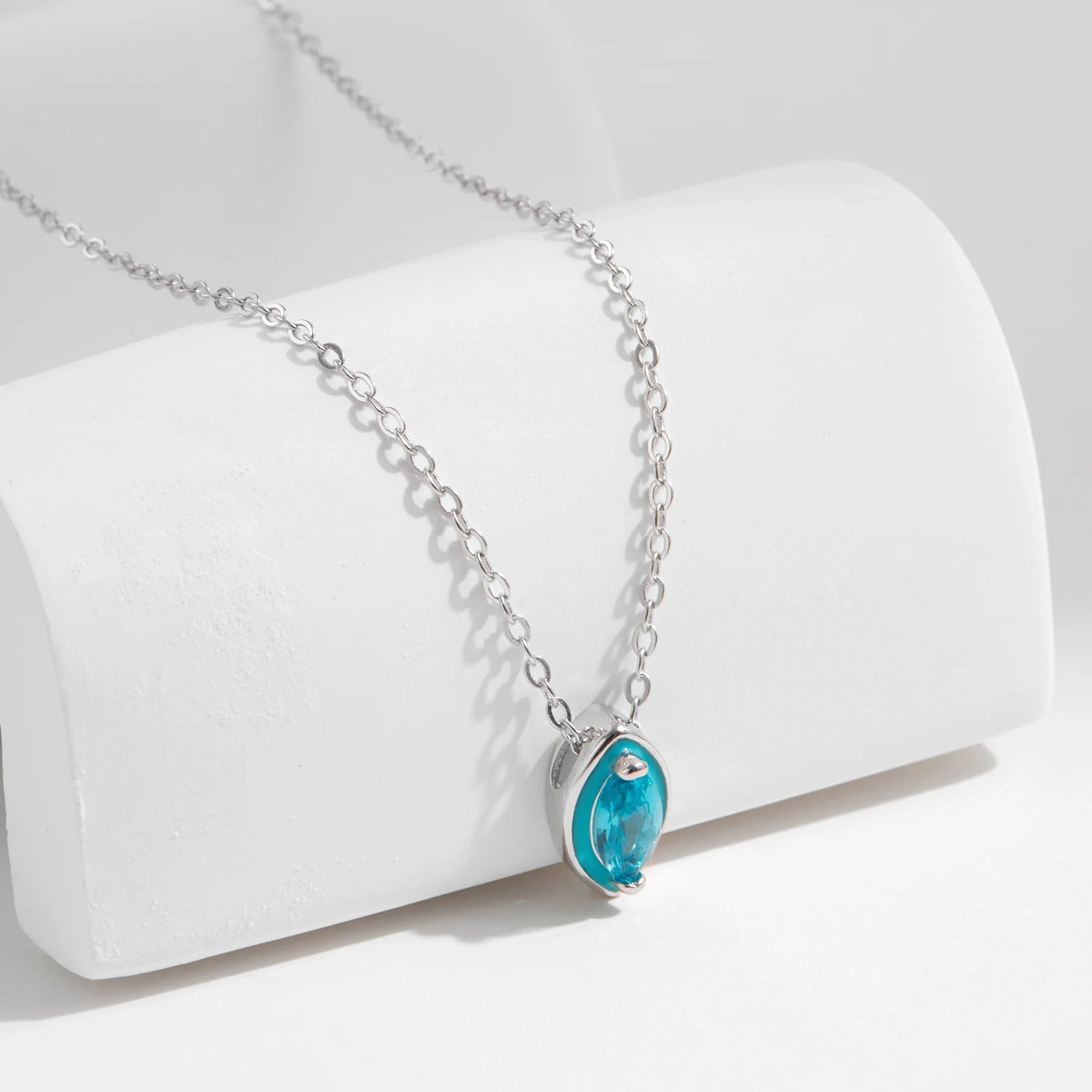 سلسال السراب من الفضة الإسترليني