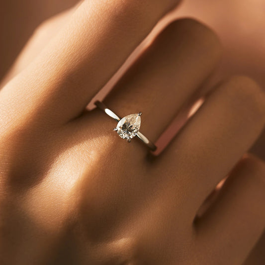 Oval Moissanite Engagement Ring