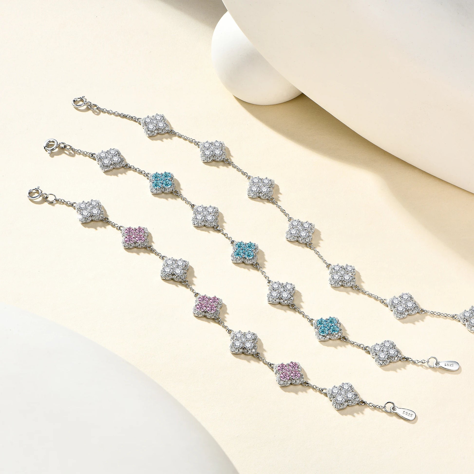 Four Leaf Clover Moissanite Bracelet