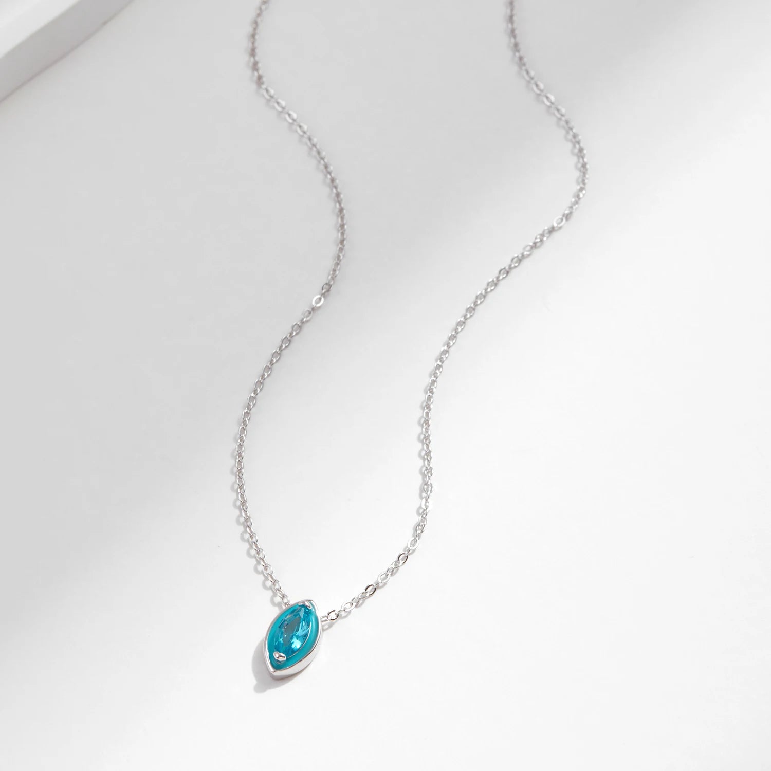 سلسال السراب من الفضة الإسترليني