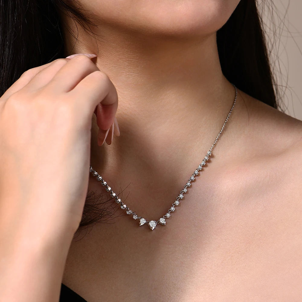 قلادة كريستال المويسانيت الأنيقة