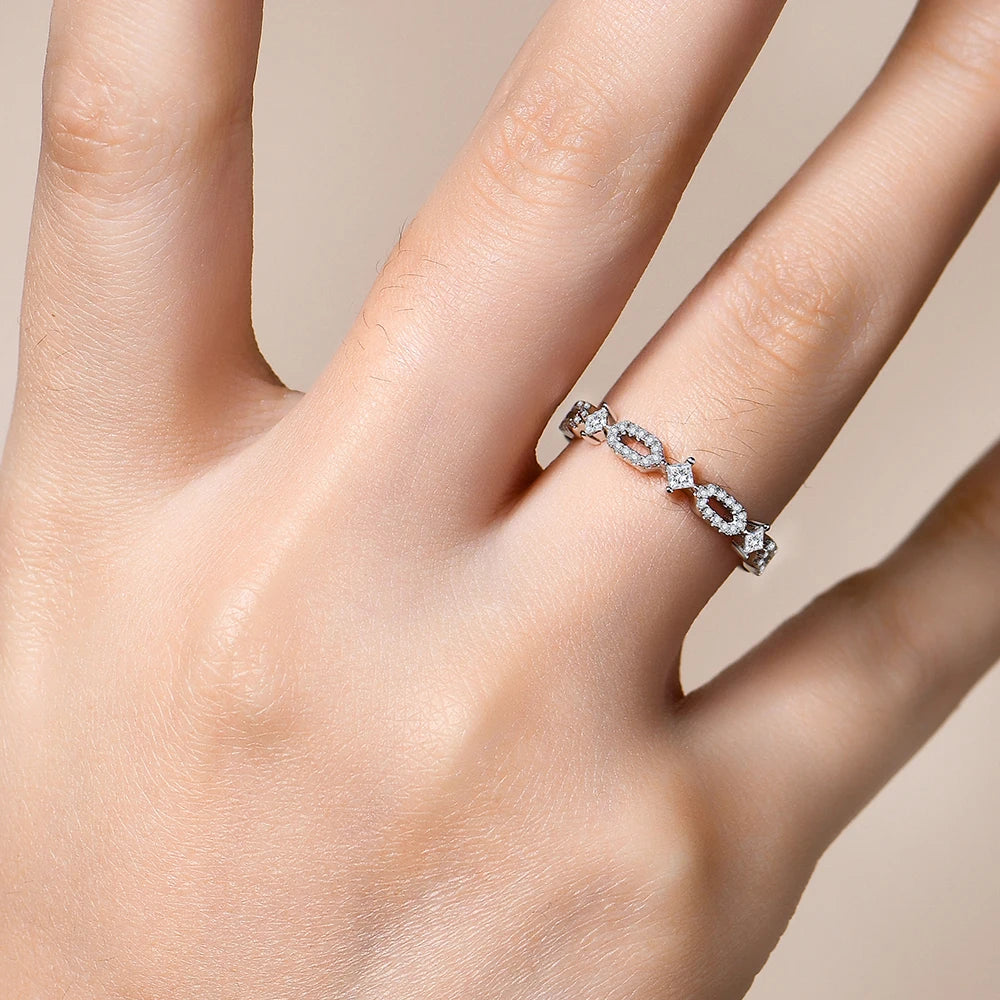Elegant Wedding Band Ring for Women