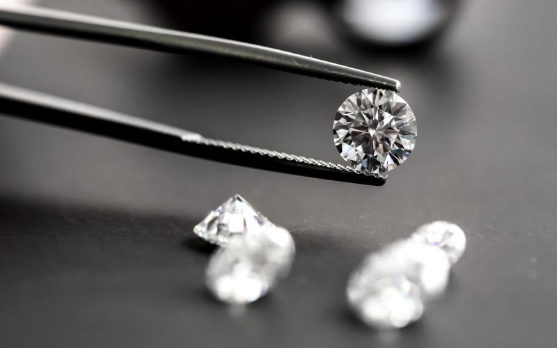 Moissanite Grades: Color, Clarity, Cut & Carat