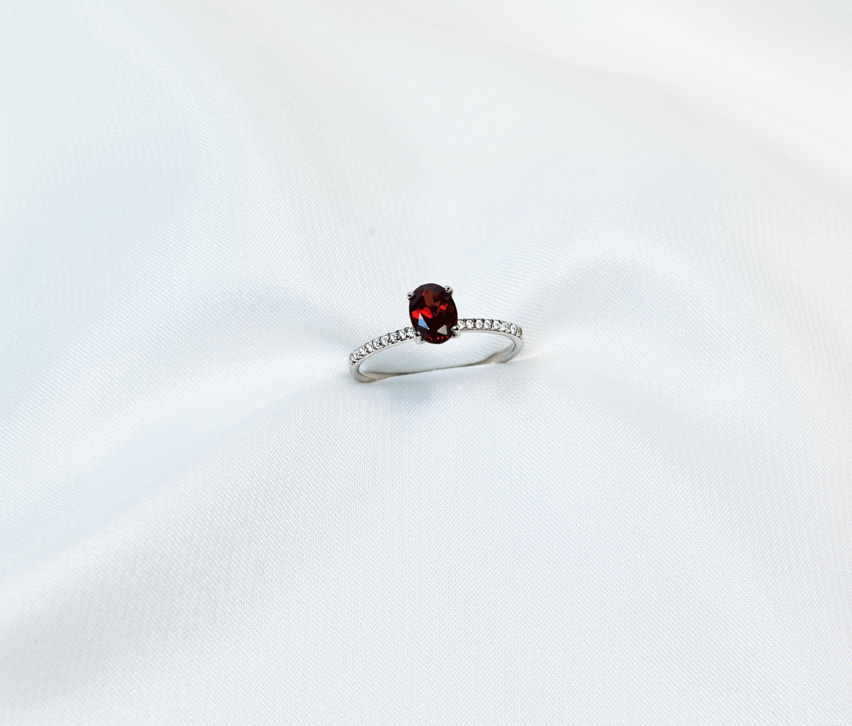 Mira Garnet Ring